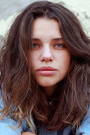 Bruna Linzmeyer photo 3