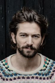 Michiel Huisman photo 10