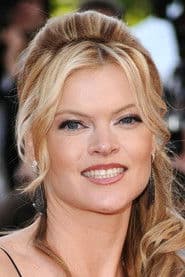 Missi Pyle photo 2