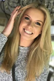 Emily Creighton photo 2