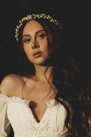 Yasmine Raeis photo 2