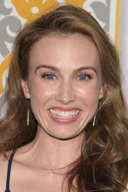 Wynn Everett photo 3