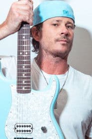 Tom DeLonge photo 3