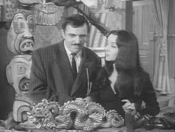 Morticia, the Decorator