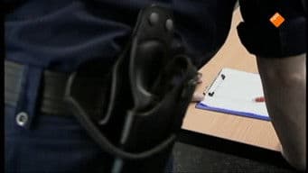 Omkopen en uitzetten